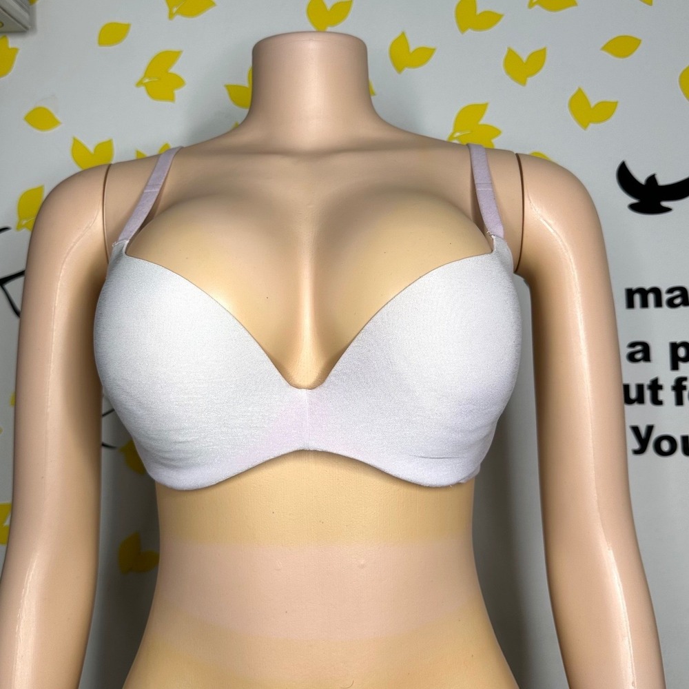 Pink Victoria's Secret Push Up Pigeonnant Bra Size 32DD Light Pink‎